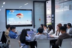 正在人工智能成为文化财产主要根本设备的今